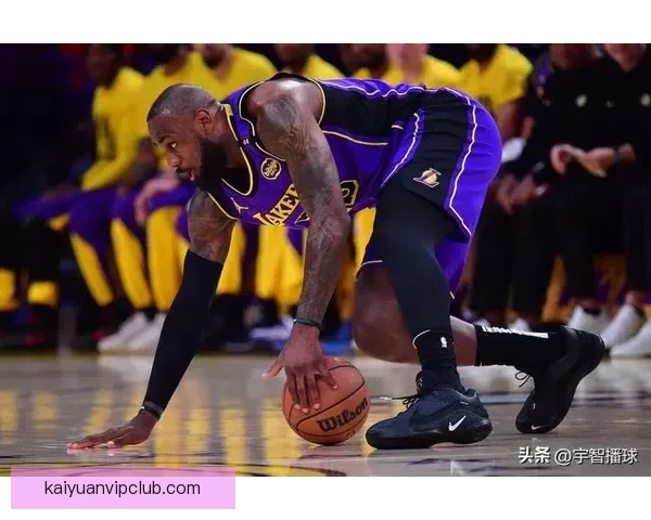 美国杨毅分析：湖人将成雷霆马刺最大威胁 詹姆斯愿意为球队牺牲令人钦佩